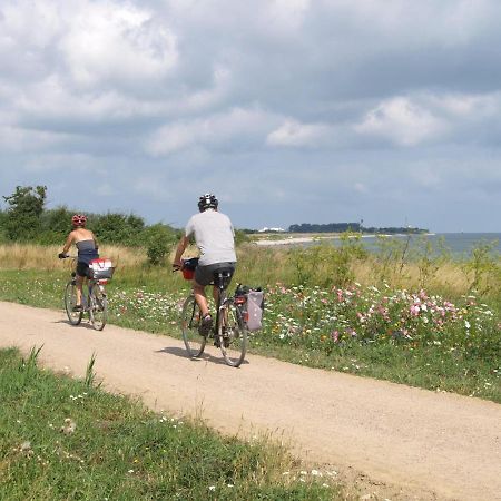 Direkt-Am-Suedstrand Burgtiefe auf Fehmarn Экстерьер фото